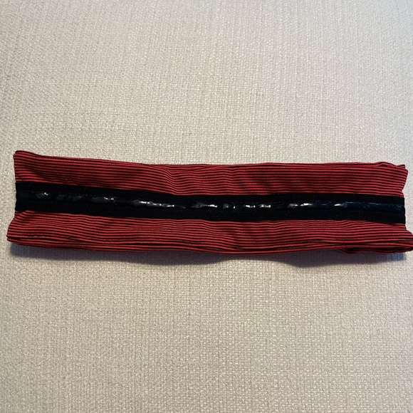 Under Amour Headboard - Picture 6 of 7